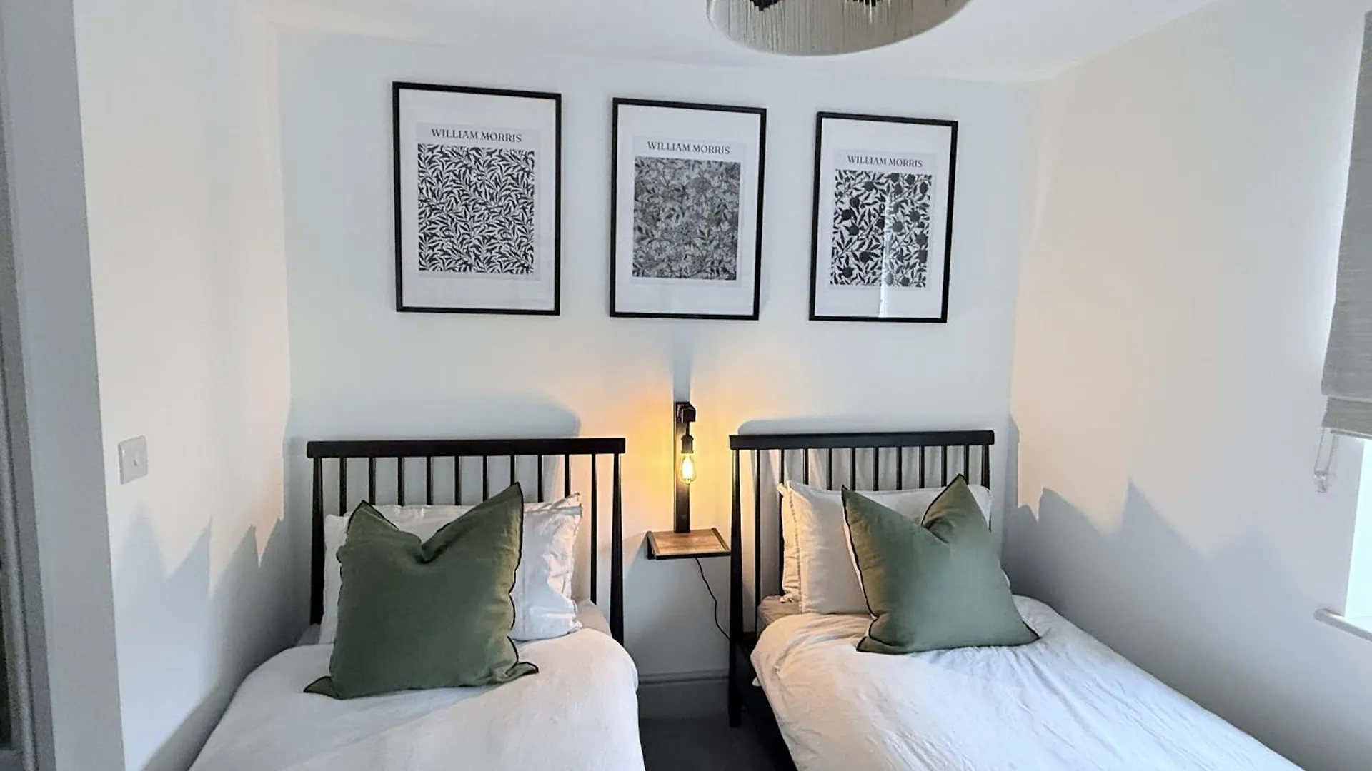 Apartment Beautiful Four Bedroom House, Two Bathroom, Huge Kitchen With Free Parking Southampton United Kingdom